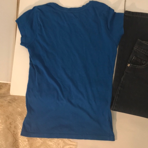 Aeropostale T-Shirt and Urban Cetreme Jeans (see size) - Picture 3 of 5